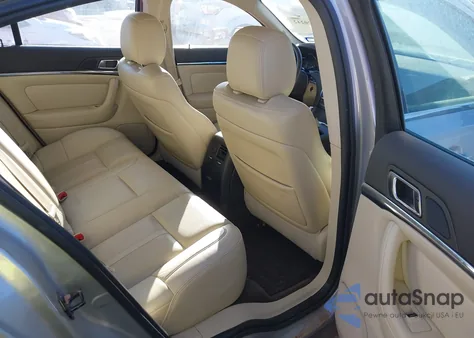 2013 Lincoln Mks z USA, uszkodzony, nr VIN 1LNHL9DK3DG612714